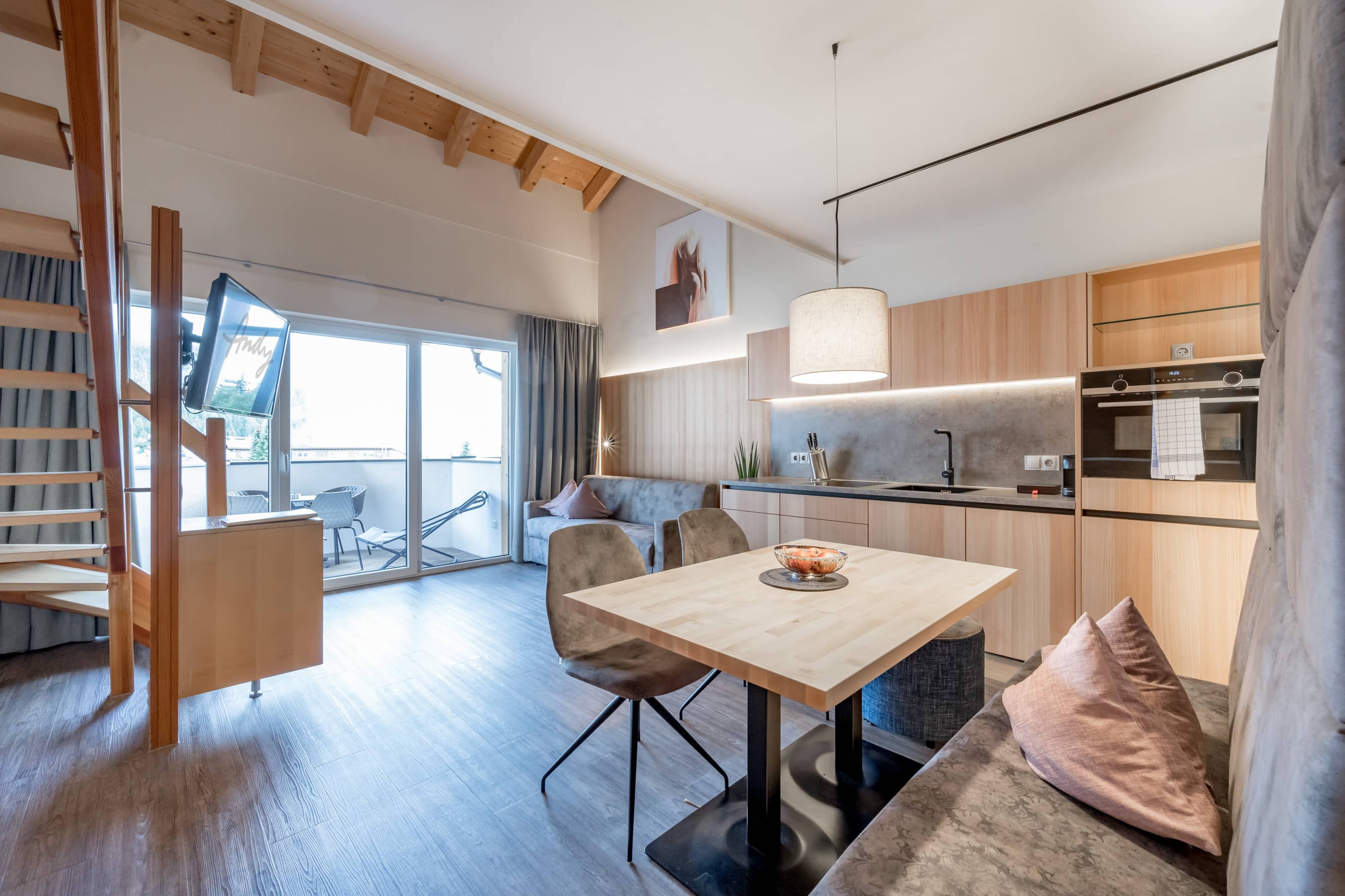 Hotel 1 190812 152702 2 147